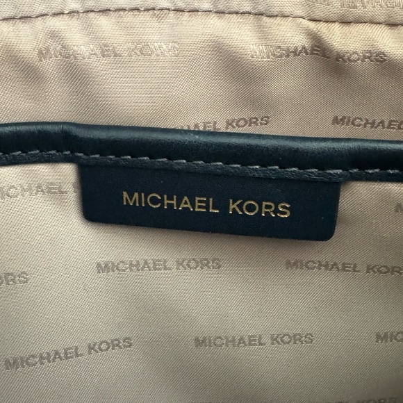 Michael Kors Jet Set floral leather crossbody navy blue - Picture 5 of 10